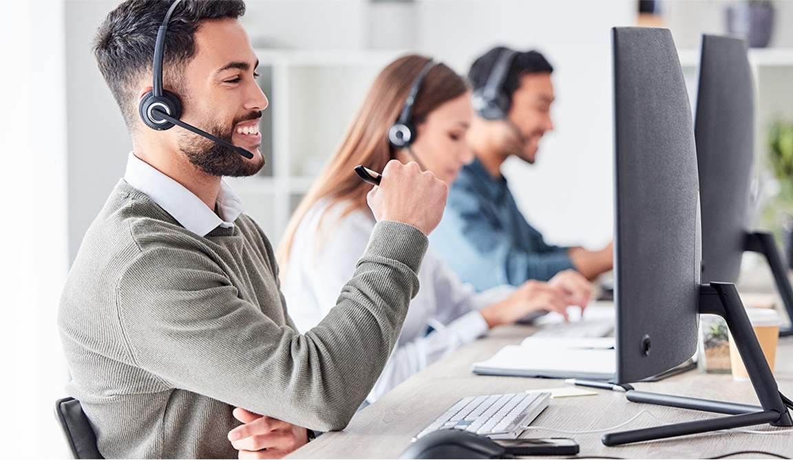 Chăm sóc khách hàng qua điện thoại (Call Center)