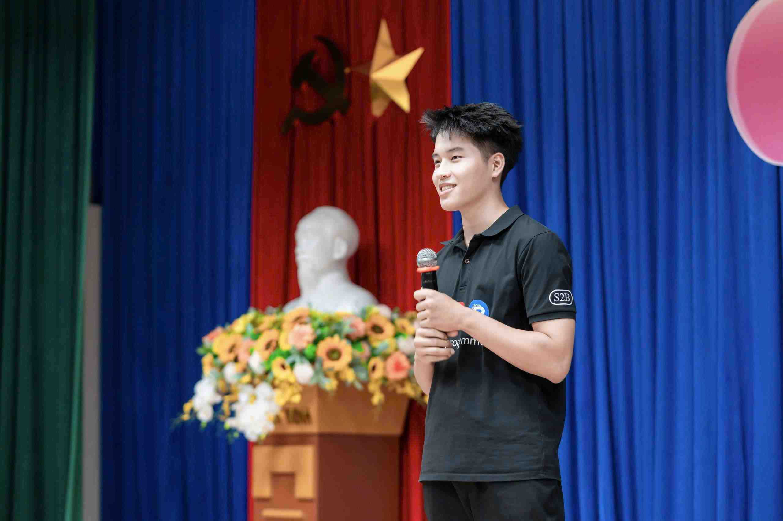 Từ môi trường học thuật đến hành trình chinh phục công nghệ Từ môi trường học thuật đến hành trình chinh phục công nghệ
